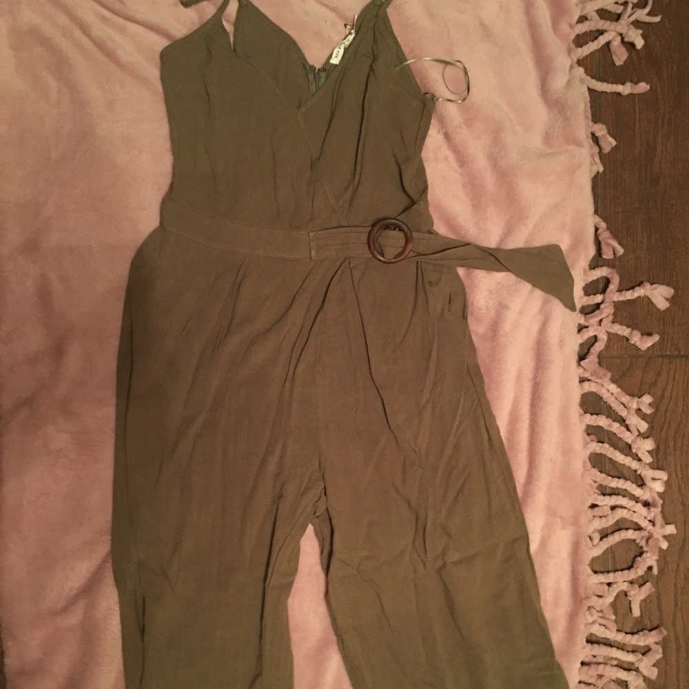 Blu pepper green romper 💚💚